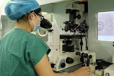 单身女性去泰国乐樱生殖中心做三代试管生孩子可以吗？成功率高吗？